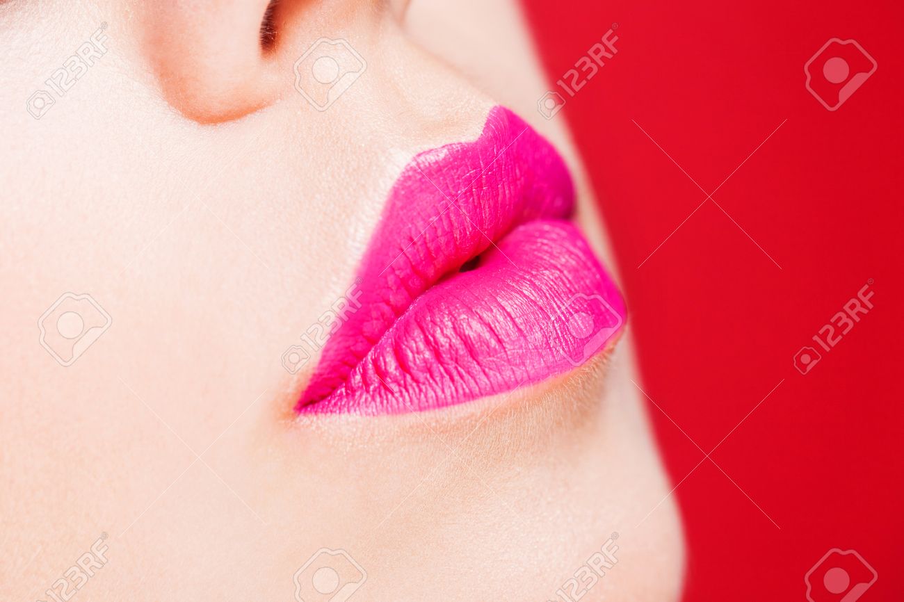 The national alligator singles dating Sexy pink lipstick