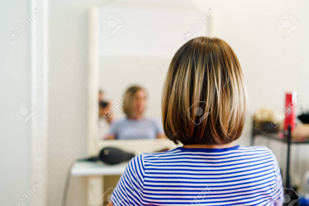 salon styling head