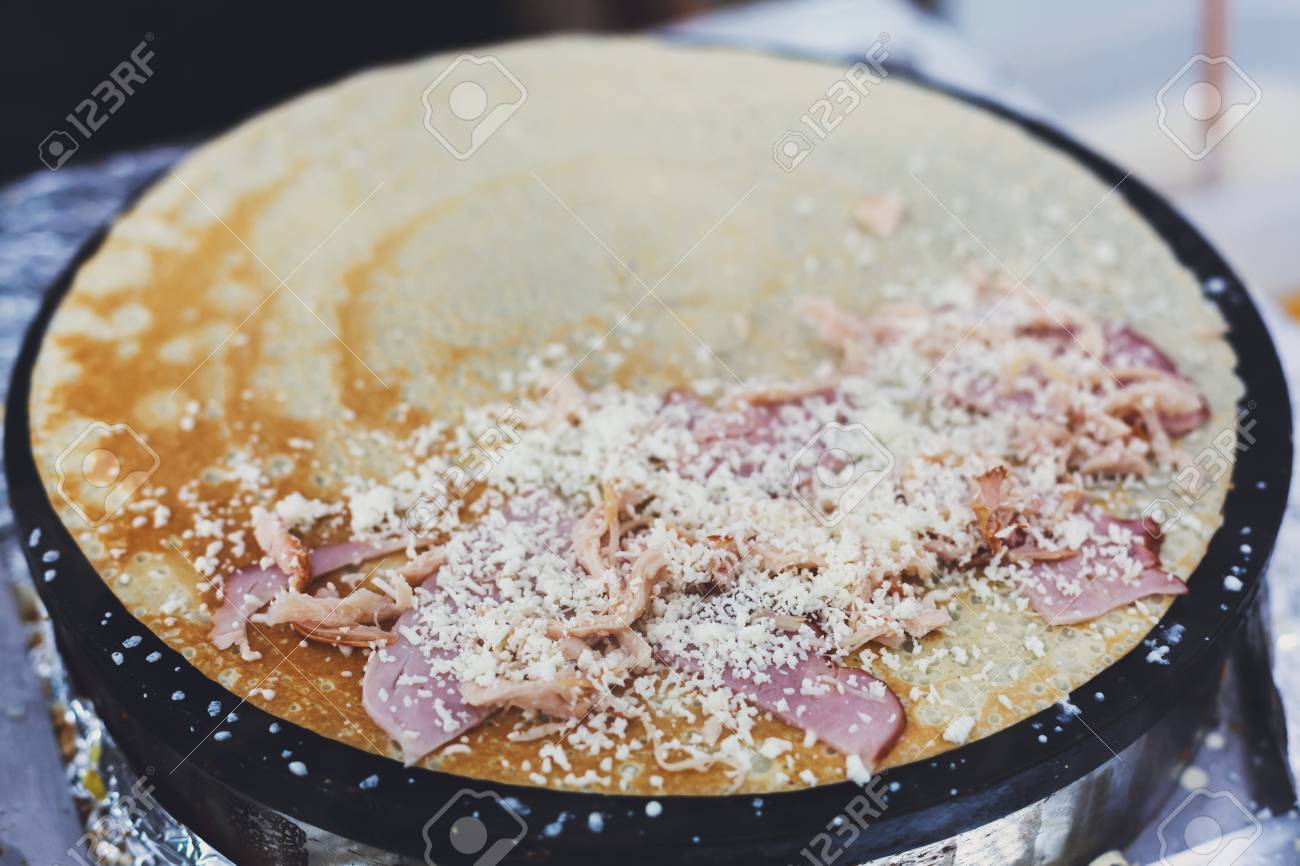Faire Du Jambon Et Du Fromage Crepe A La Poele Crepe Salee Ou