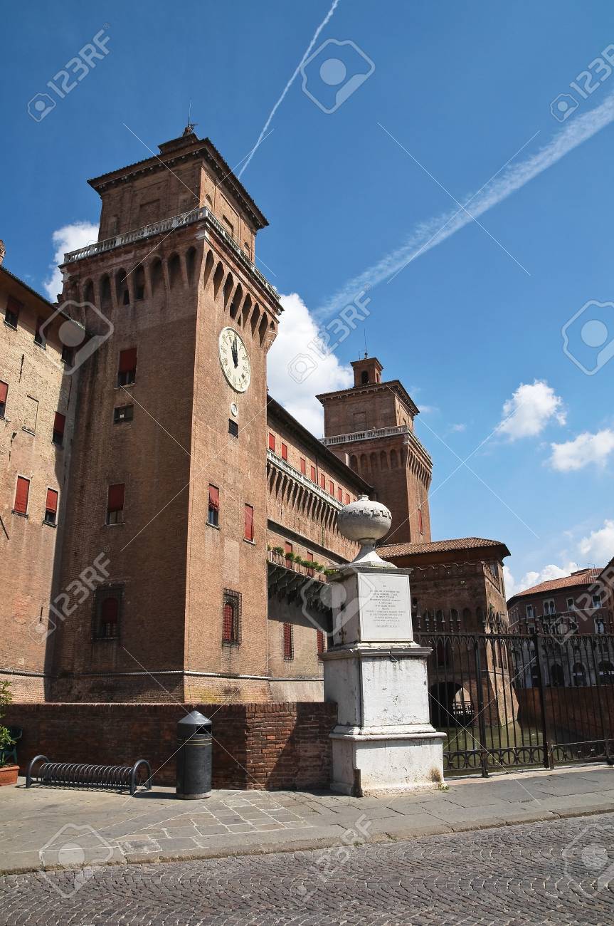 エステンセ城 フェラーラ エミリア ロマーニャ州 イタリア の写真素材 画像素材 Image