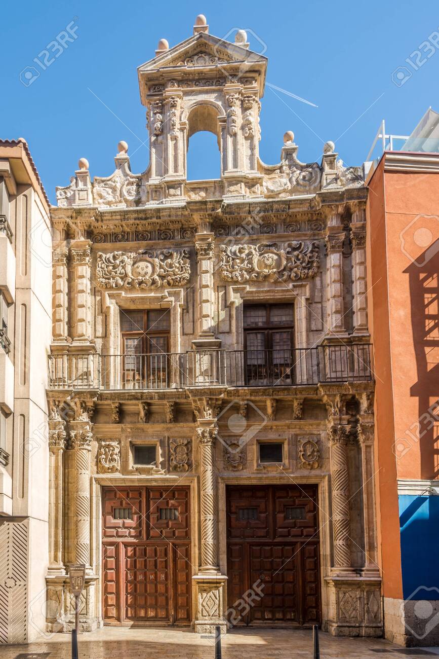La Junta de Cofradías de Semana Santa y la Diputación han coeditado la publicación