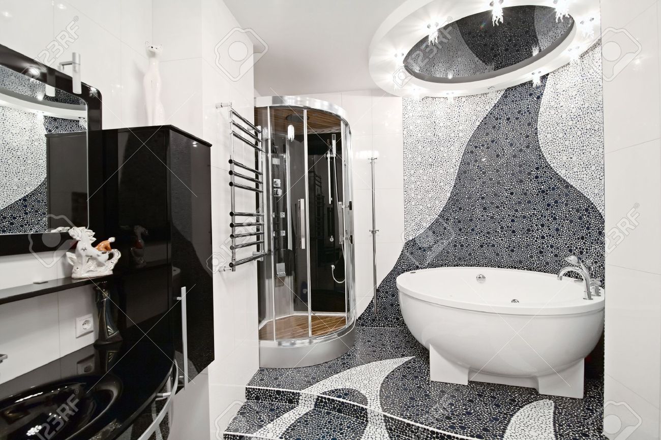 archivio fotografico il bagno in stile bianco e nero e un bellissimo mosaico