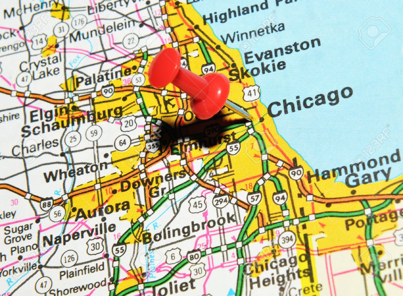 London, UK - 13 June, 2012: Chicago, Illinois marked with red pushpin on the United States map. - 14514318 London, UK - 13 June, 2012: Chicago, Illinois marked with red pushpin on the United States map. - 14514318