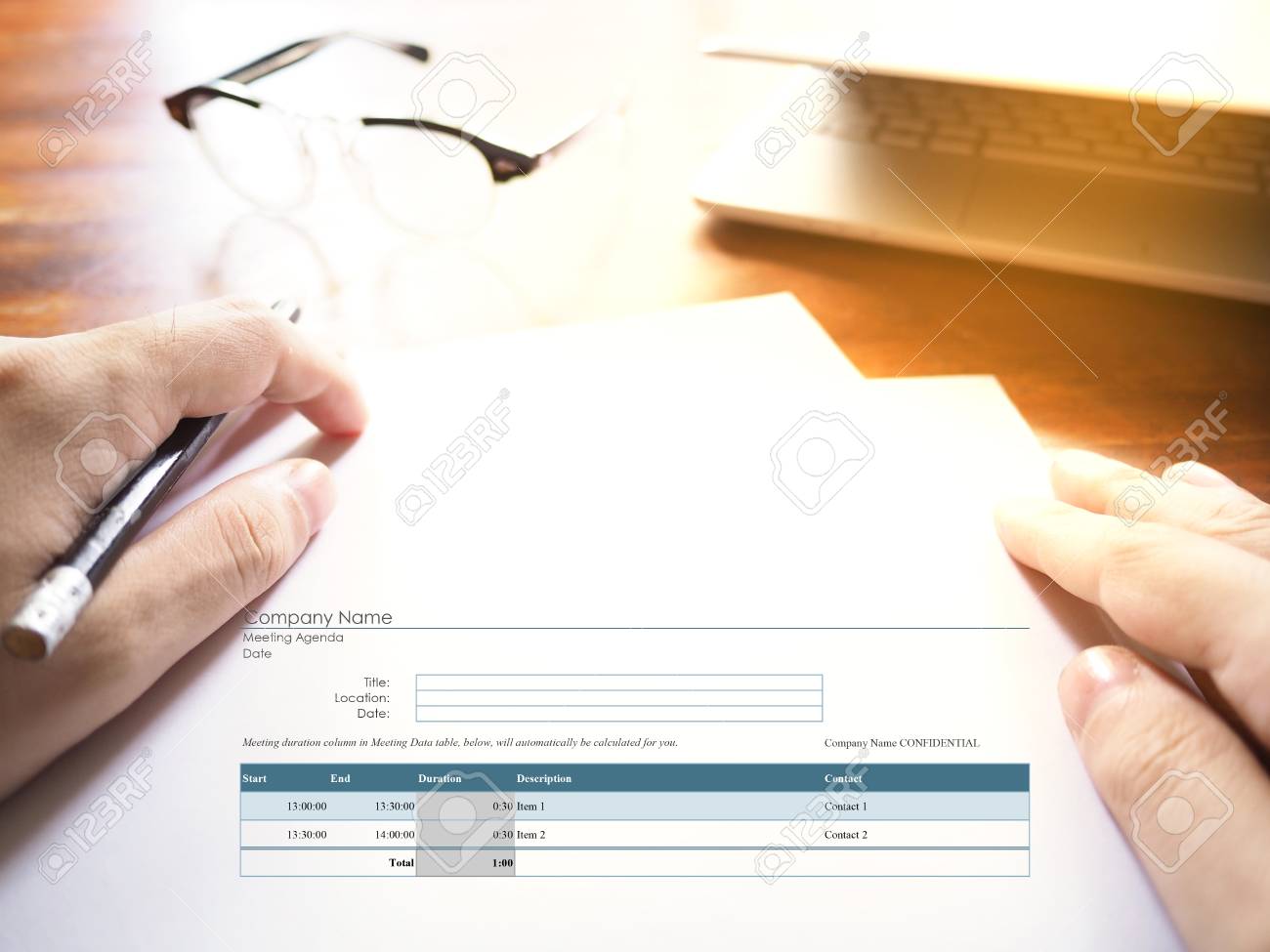 La Imagen Del Formulario De La Agenda De La Reunion En El Fondo