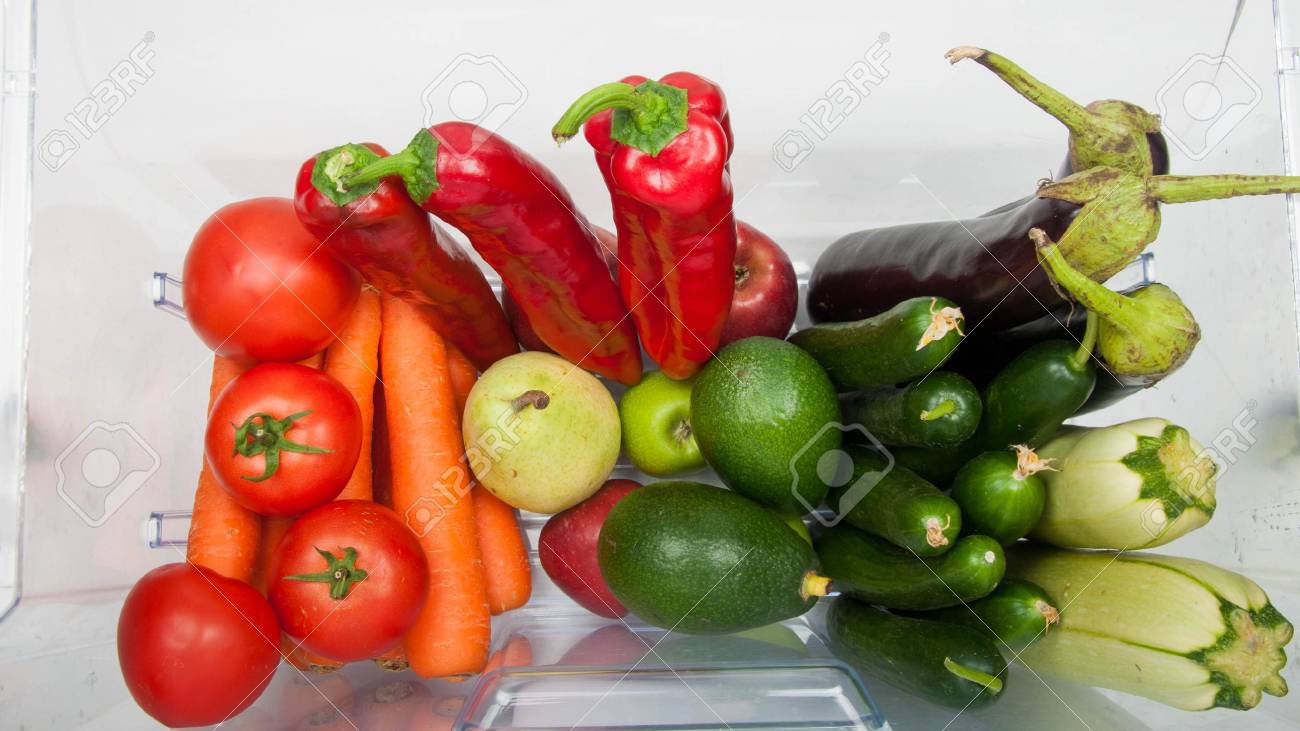 Kühlschrank Querformat : Ffnen kühlschrank gefüllt mit obst und gemüse. lizenzfreie fotos Kühlschrank Querformat : Ffnen kühlschrank gefüllt mit obst und gemüse. lizenzfreie fotos