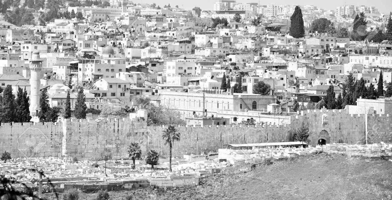 Jerusalem Cityscape, Israel with old town walls in Holy Land. - 153448381 Jerusalem Cityscape, Israel with old town walls in Holy Land. - 153448381