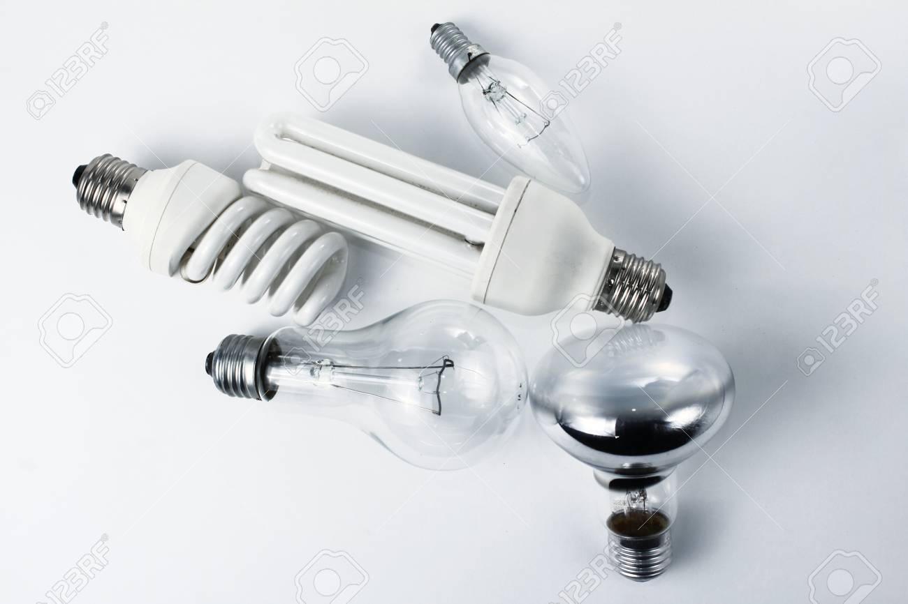 Bulb On White Background 正版图像123RF中国- 高质量免版税图像库. Image 19125610, image size:1300x866