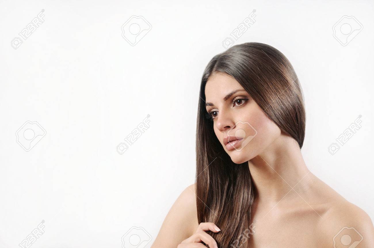 純粋な肌と強い健康な明るい髪かわいい美しい女性 の写真素材 画像素材 Image