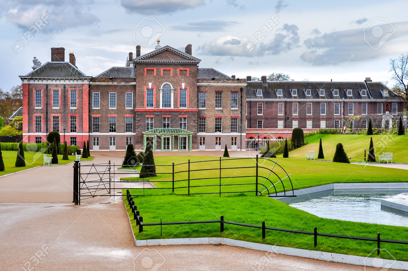 Exploring Kensington Palace Gardens: A Londoner's Guide | Claire \u0026 The City, image size:1300x863