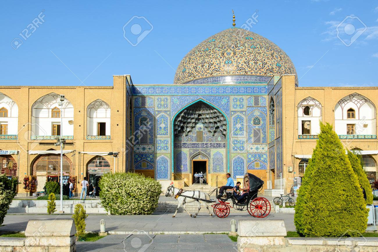 イスファハン イラン 15 年 4 月 24 日 シェイク Lotfollah モスク イマーム広場東 の写真素材 画像素材 Image