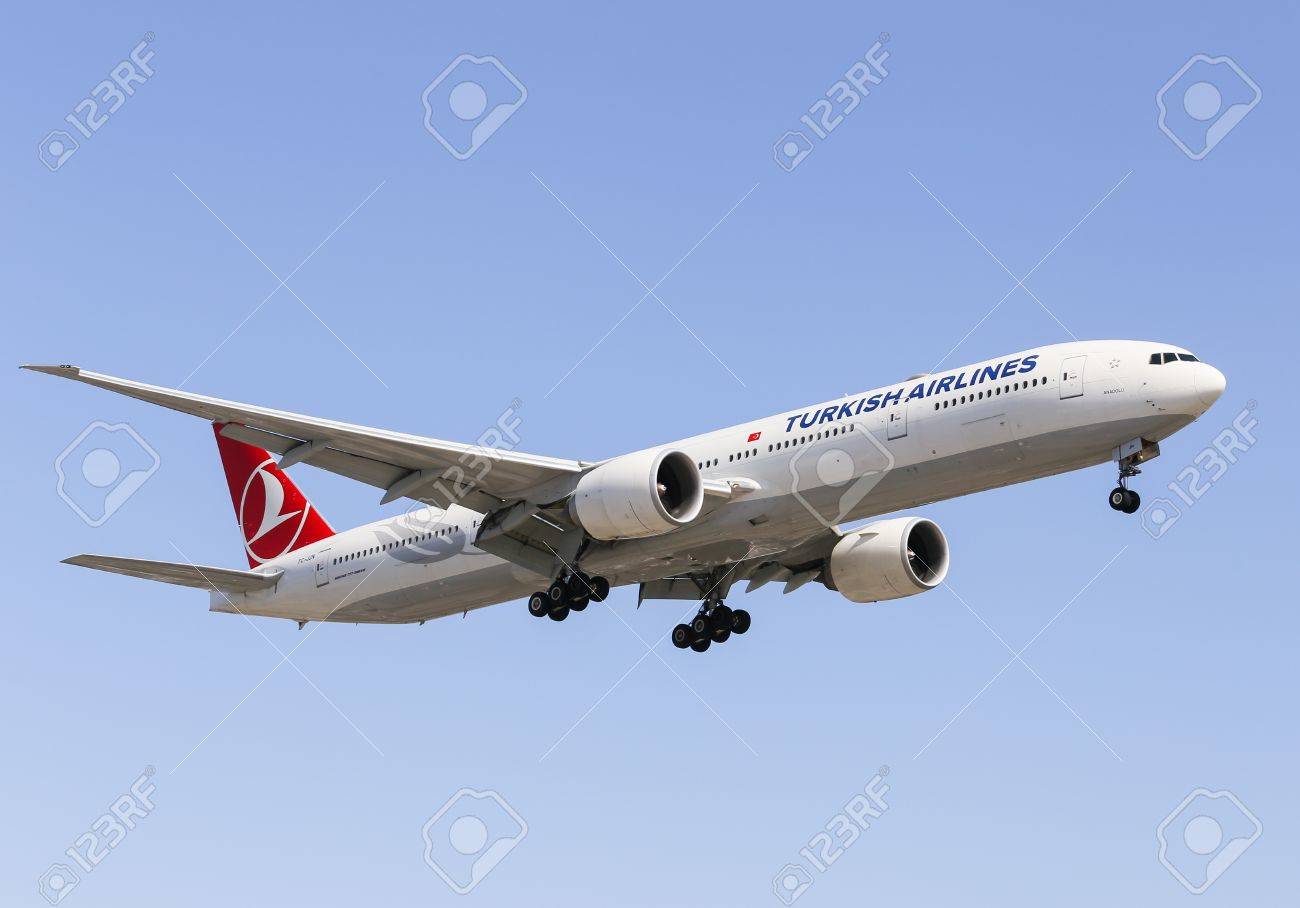 TURKISH AIRLINES BOEING 777-300ER トルコ航空