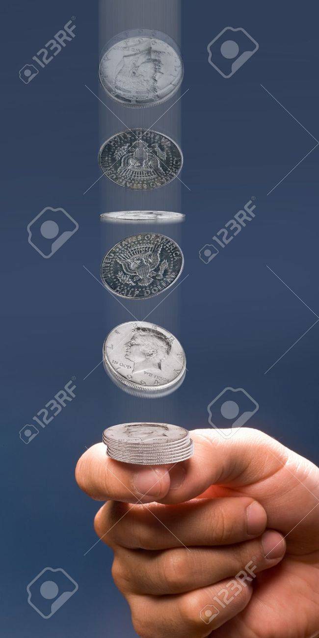 コイントスの写真素材・画像素材 Image 14671699