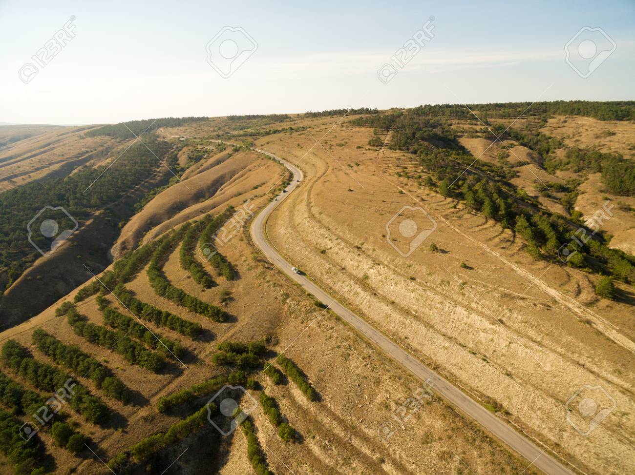 Paysage Aérien De Fin De Lété En Crimée Montagnes Près De La Mer Noire