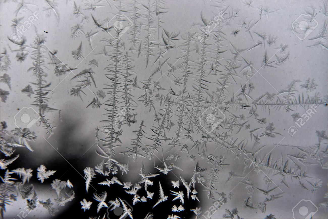 ガラスの氷結晶 の写真素材 画像素材 Image ガラスの氷結晶 の写真素材 画像素材 Image