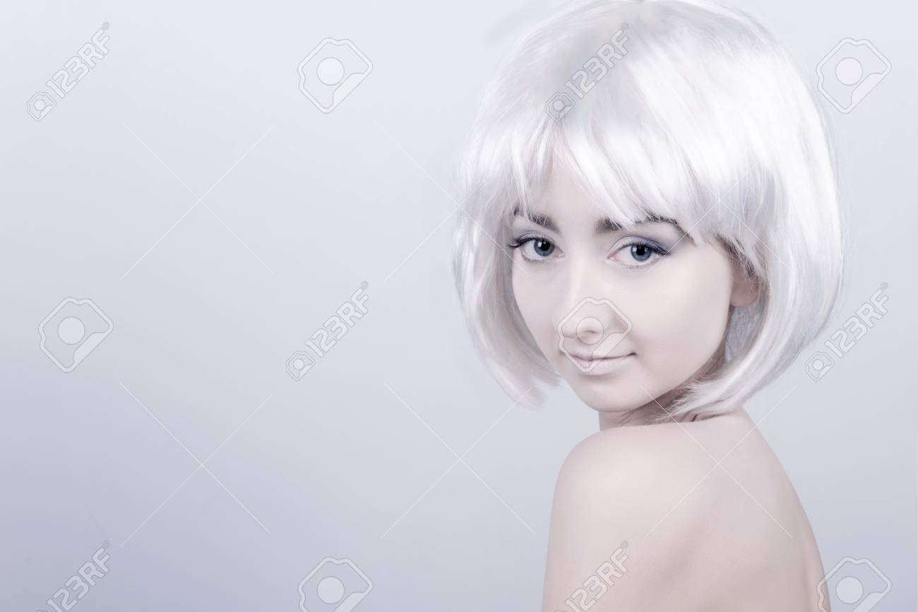 perruque cheveux blancs