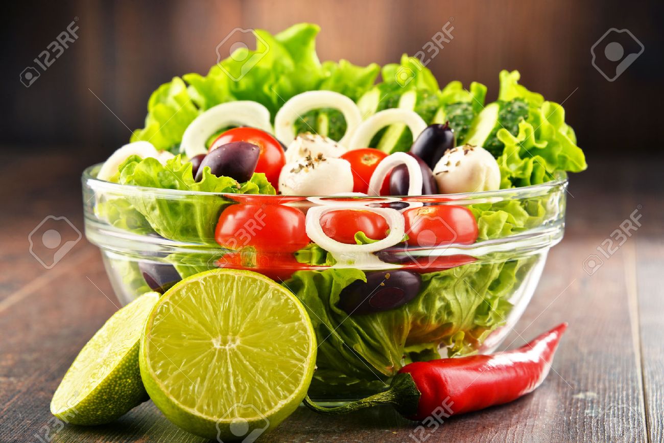 Composition with vegetable salad bowl. Balanced diet. - 64678107 Composition with vegetable salad bowl. Balanced diet. - 64678107