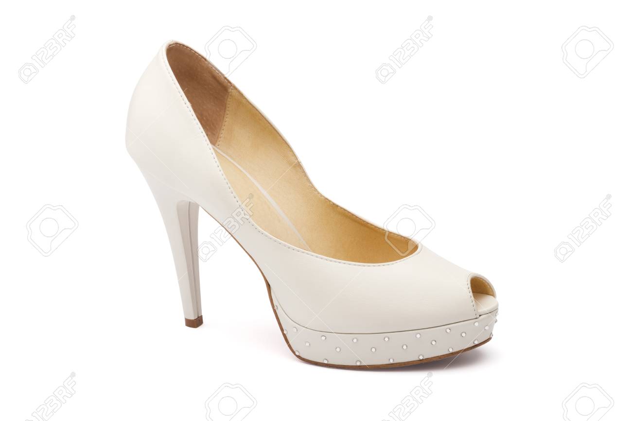 Ivoire Chaussures De Mariage Femme Isolee Sur Fond Blanc Banque D Images Et Photos Libres De Droits Image 32109346