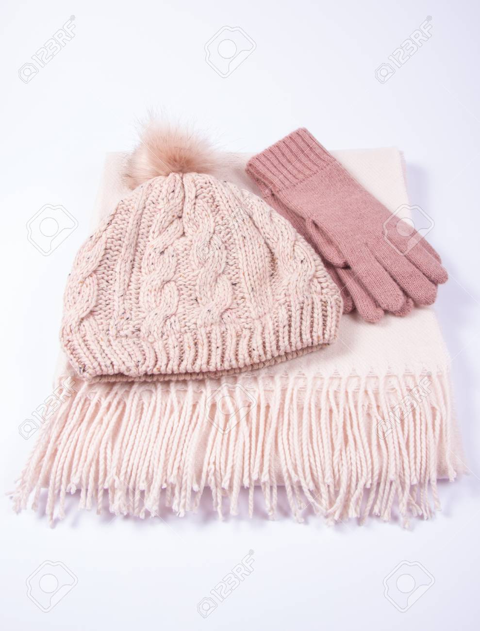 hat and scarf womens