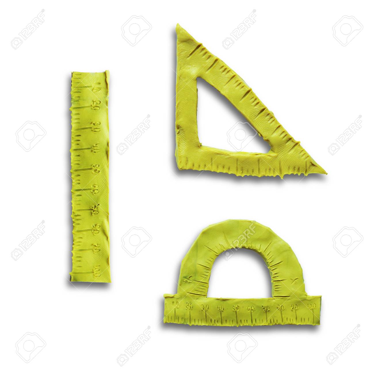 ロゴや Web デザインで使用するため粘土の黄色の定規 学校のデザイン 文具店によく使用されます Web ストアとモバイル アプリケーションのためのモダンなイラスト の写真素材 画像素材 Image