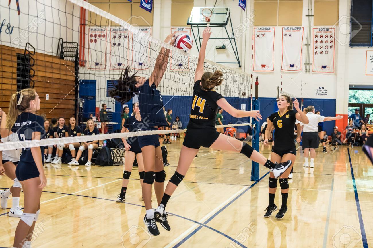 Middle Blocker For Newbury Park High School S Freshman Sophomore Stock Photo Picture And Royalty Free Image Image