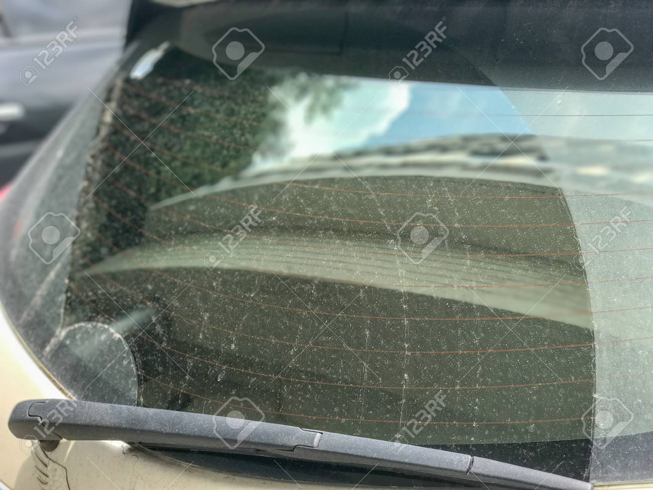 現代車の後部後ワイパー の写真素材 画像素材 Image 現代車の後部後ワイパー の写真素材 画像素材 Image
