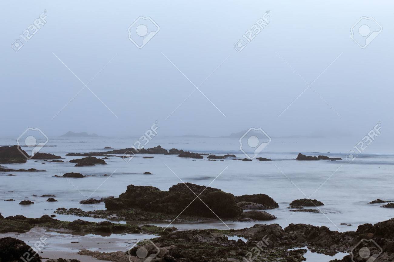 Crépuscule Sur Une Plage Du Nord Du Portugal Fin De Lété Longue Photo Dexposition