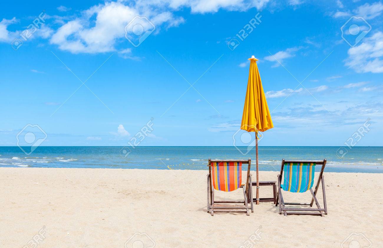 Paar Bunte Liegestuhl Mit Sonnenschirm Am Schönen Strand. Konzept ... Liegestuhl mit sonnenschirm strand
Liegestuhl mit sonnenschirm strand
Paar Bunte Liegestuhl Mit Sonnenschirm Am Schönen Strand. Konzept ...