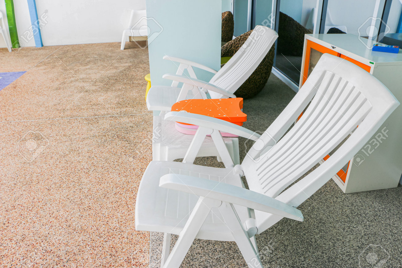 pool plastic chairs