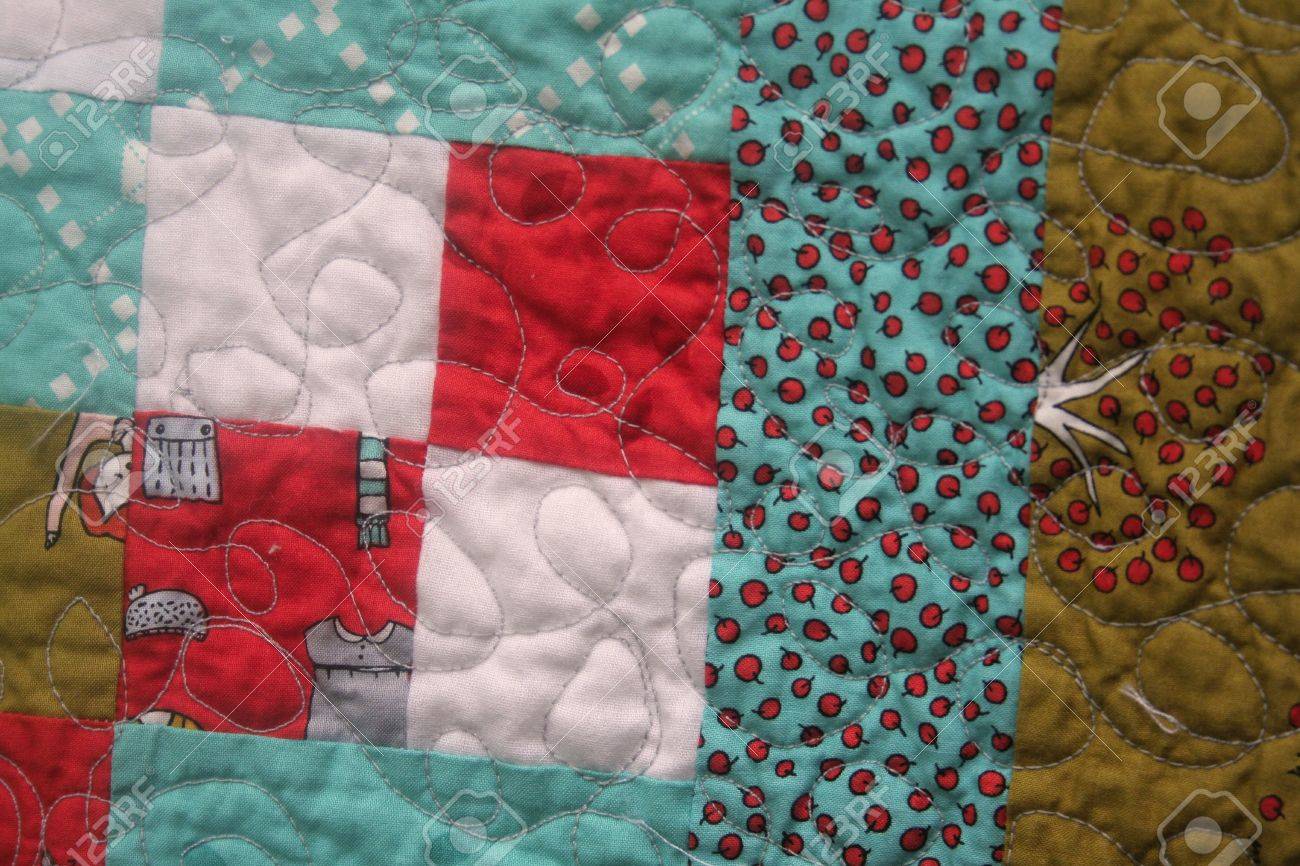 猫まみれ！パッチワーク ハンドメイド 刺繍キルト 縦191cm 横142cm  