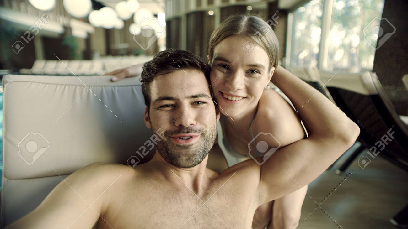 ライブチャット カップル