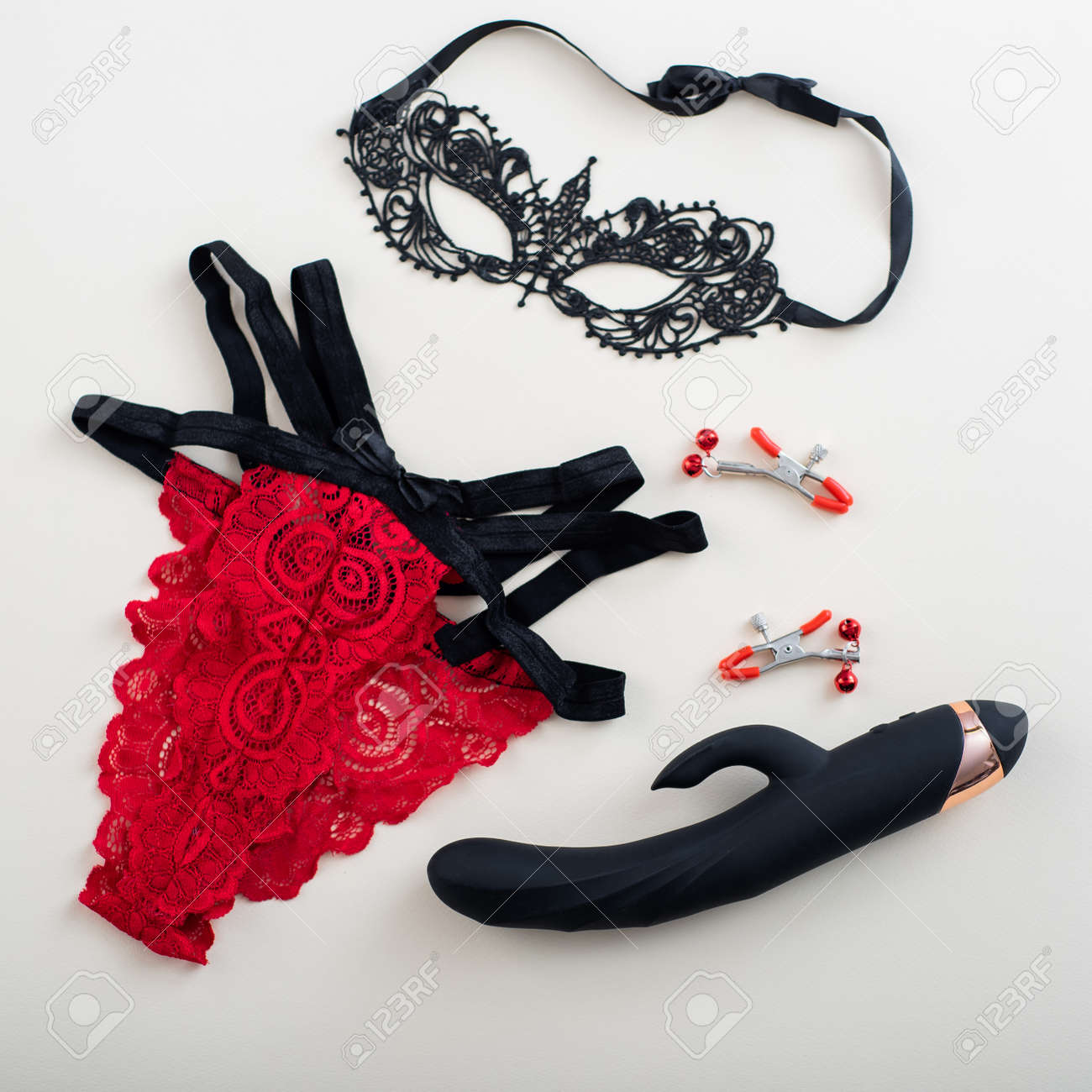 クランプ　クリトリス ビューティーアイテム電気ショックニップルクランプクリトリスクリップアナルプラグ敏感な位置フルエレクトロパルス刺激マッチベルサウンドxn0263