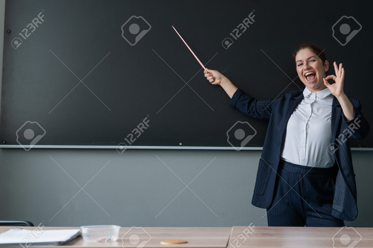 パンツスーツ　接写 