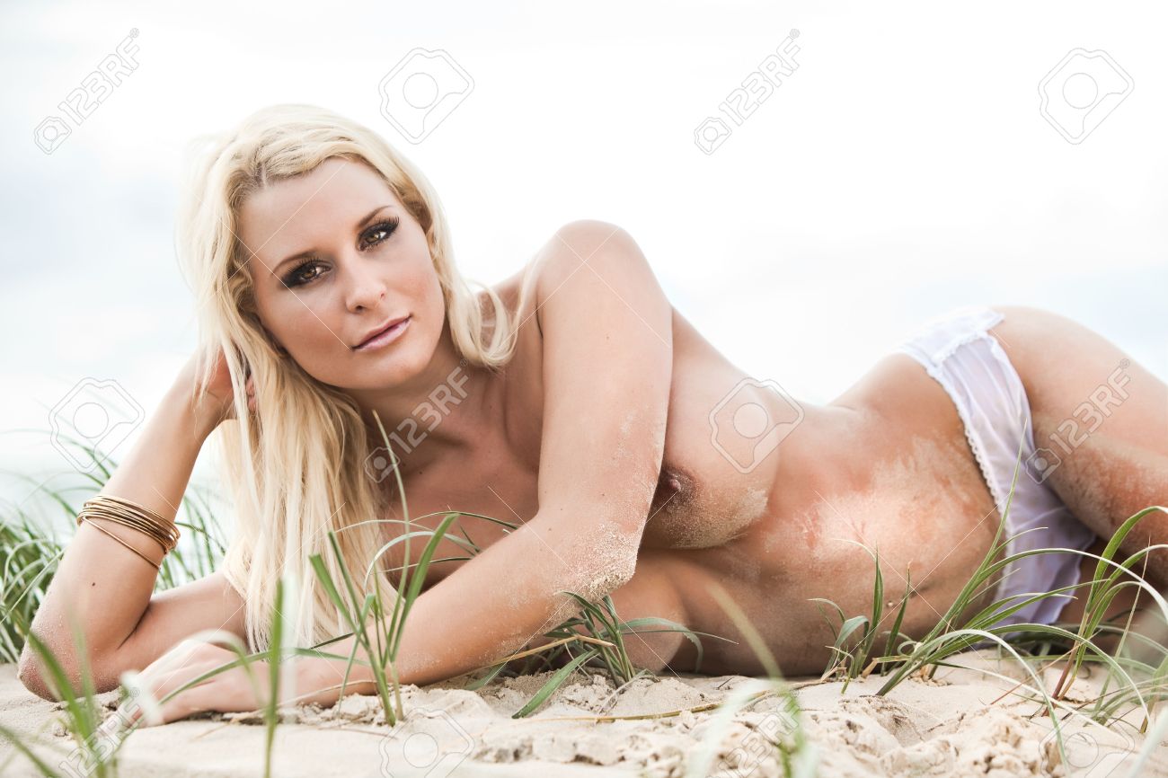 Sexy tan topless girls, oral sex male