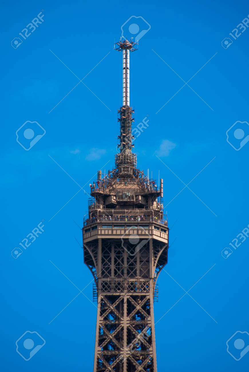 ピークのエッフェル タワー エッフェル塔青空鋼構造を尖塔します の写真素材 画像素材 Image ピークのエッフェル タワー エッフェル塔青空鋼構造を尖塔します の写真素材 画像素材 Image