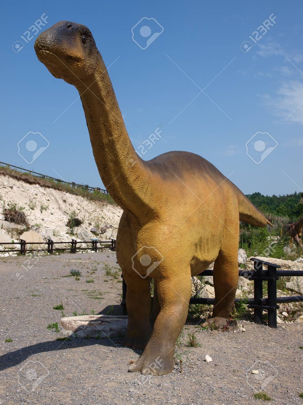 ヴルカノドン Jurapark Baltow Baltow ポーランドでの実物大モデル の写真素材 画像素材 Image