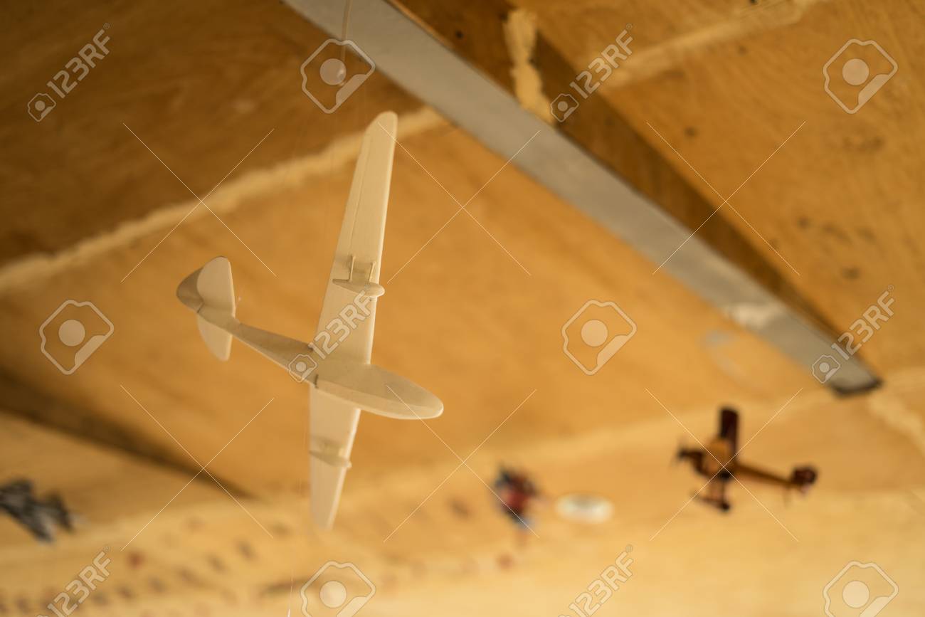 small toy airplanes