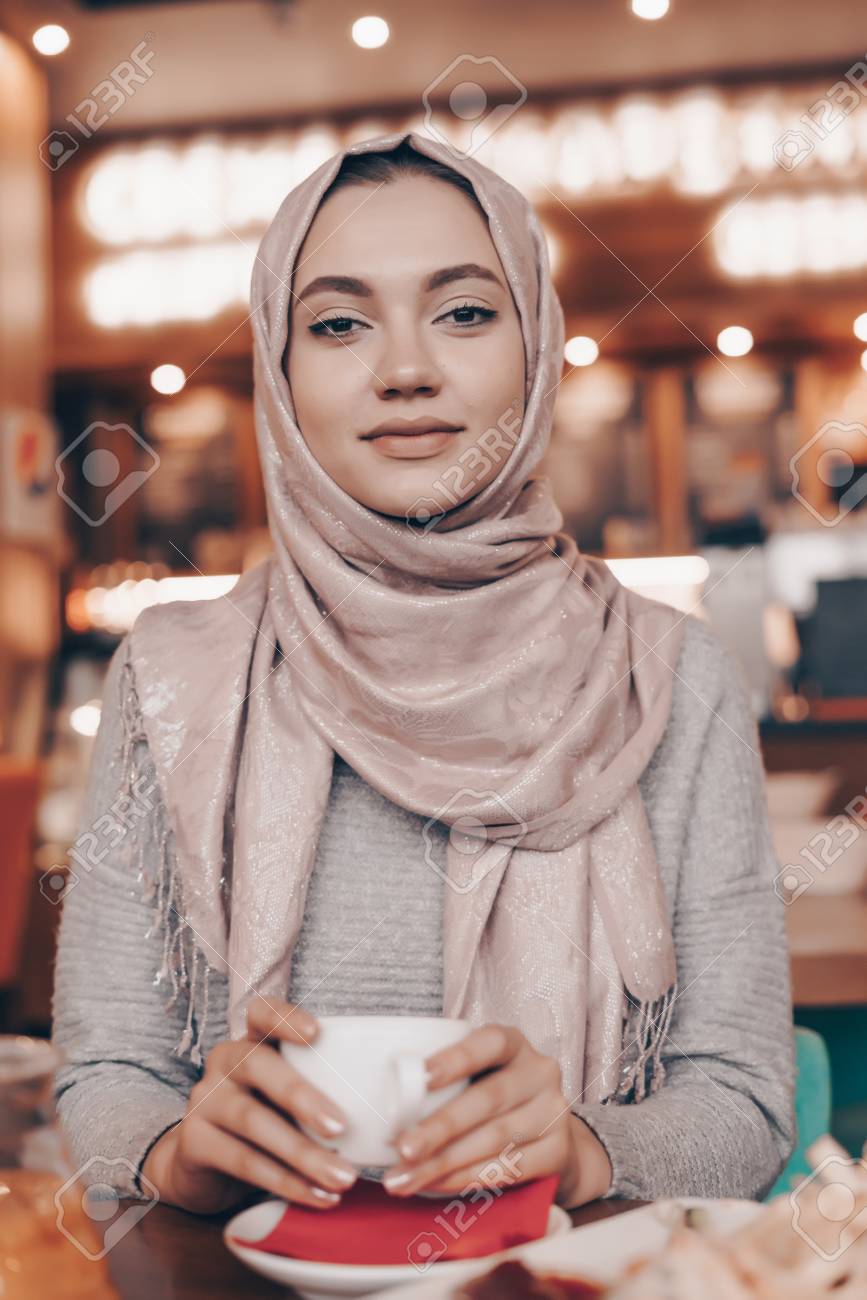 Arab hijab girl