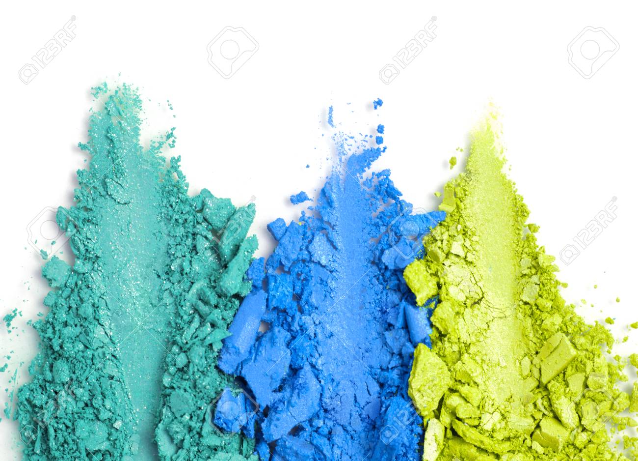 A broken green and blue eye shadow make up palette isolated on a white background. Top view, flat lay. Copy space for your text - 124798115 A broken green and blue eye shadow make up palette isolated on a white background. Top view, flat lay. Copy space for your text - 124798115