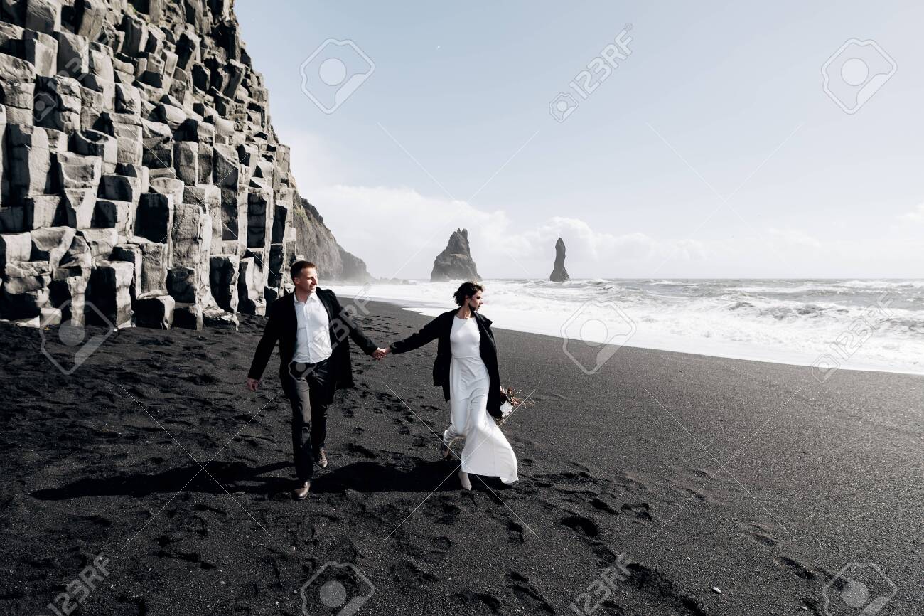 black beach wedding