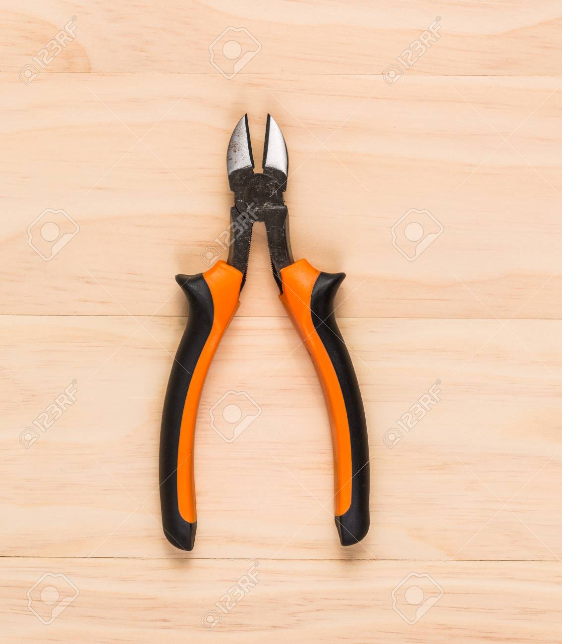 shot pliers