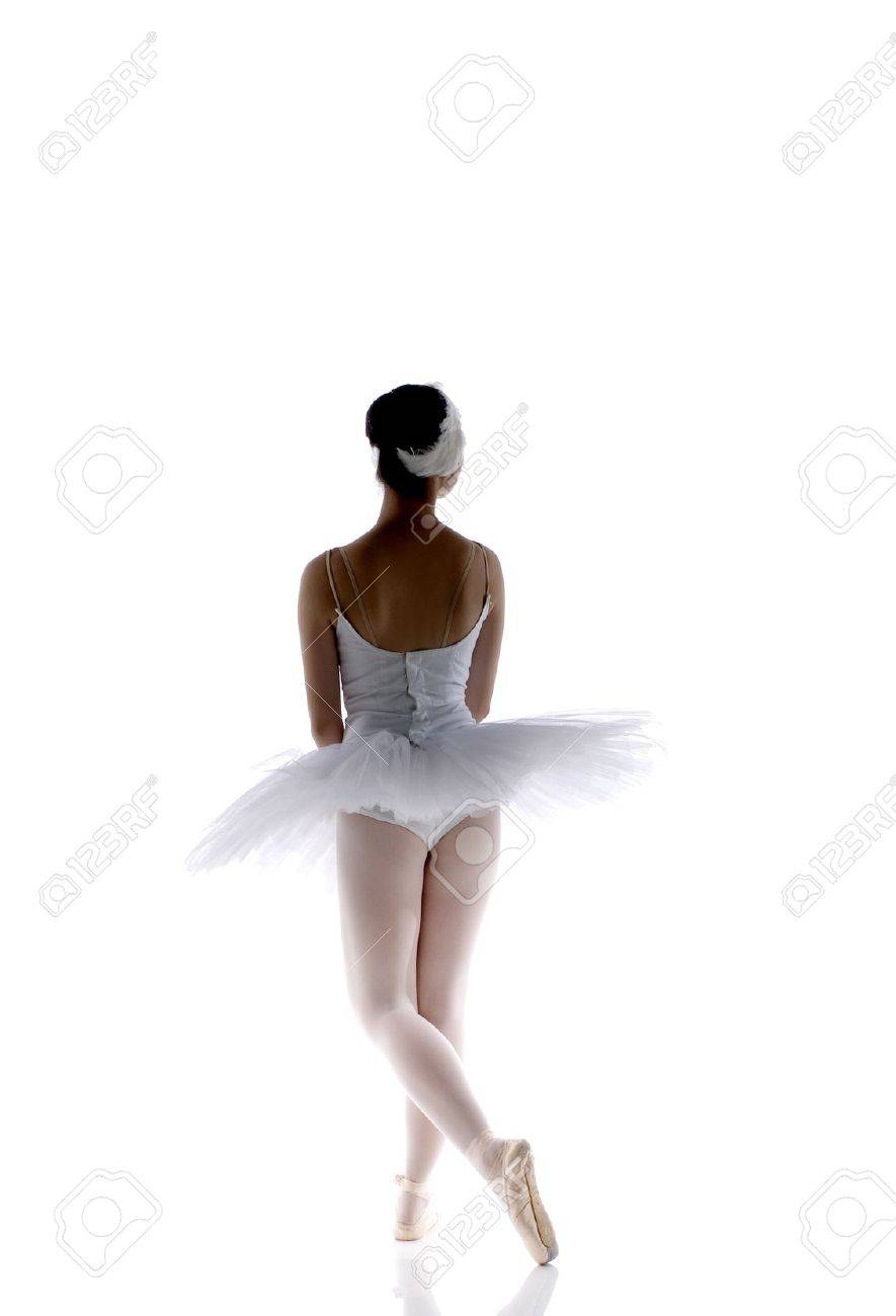 Junge Ballett Tanzerin Posiert Lizenzfreie Fotos Bilder Und Stock Fotografie Image 13231916