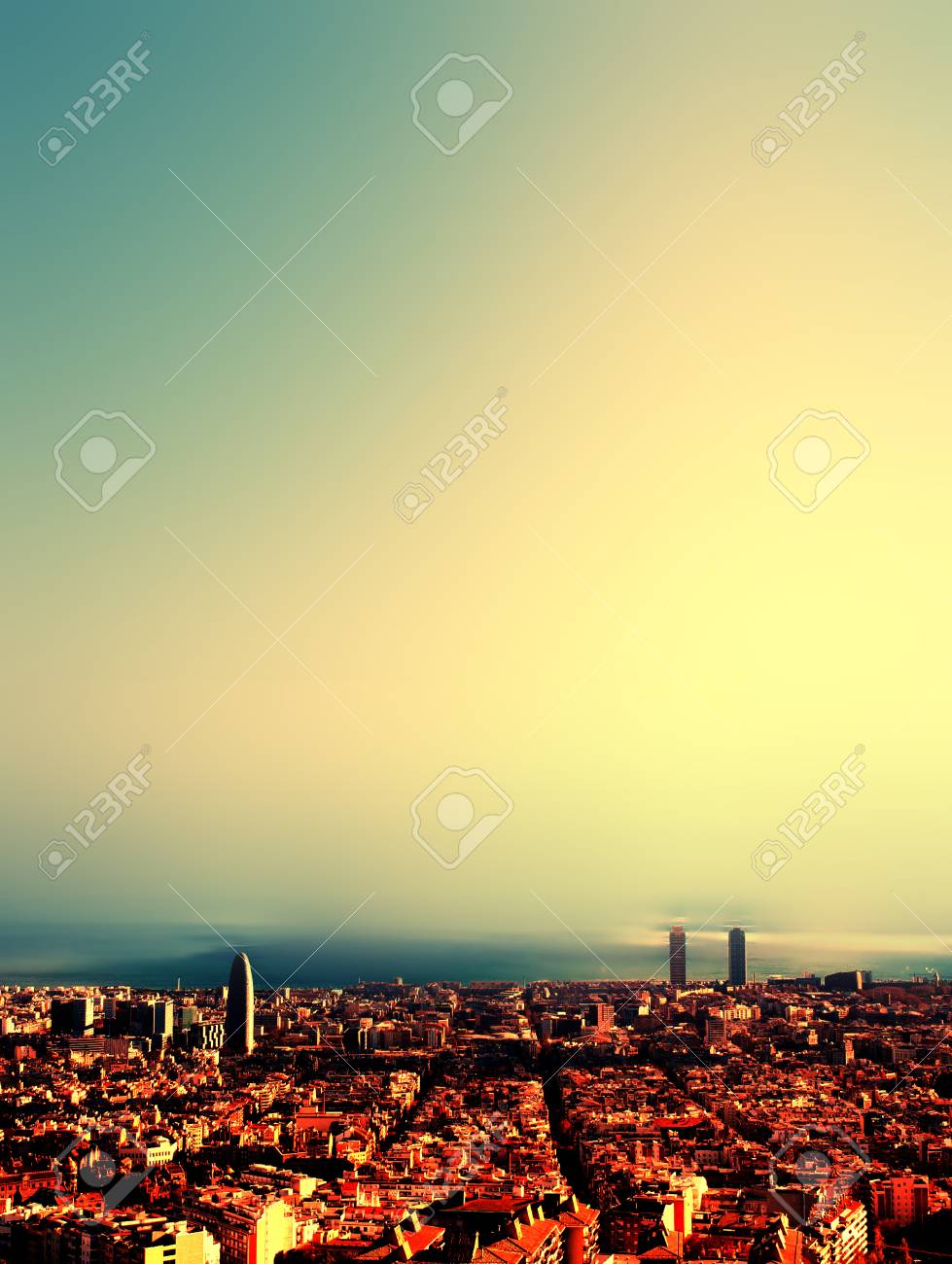 Vue Doiseau De La Ville Après Le Coucher Du Soleil Barcelone Beau Paysage Urbain