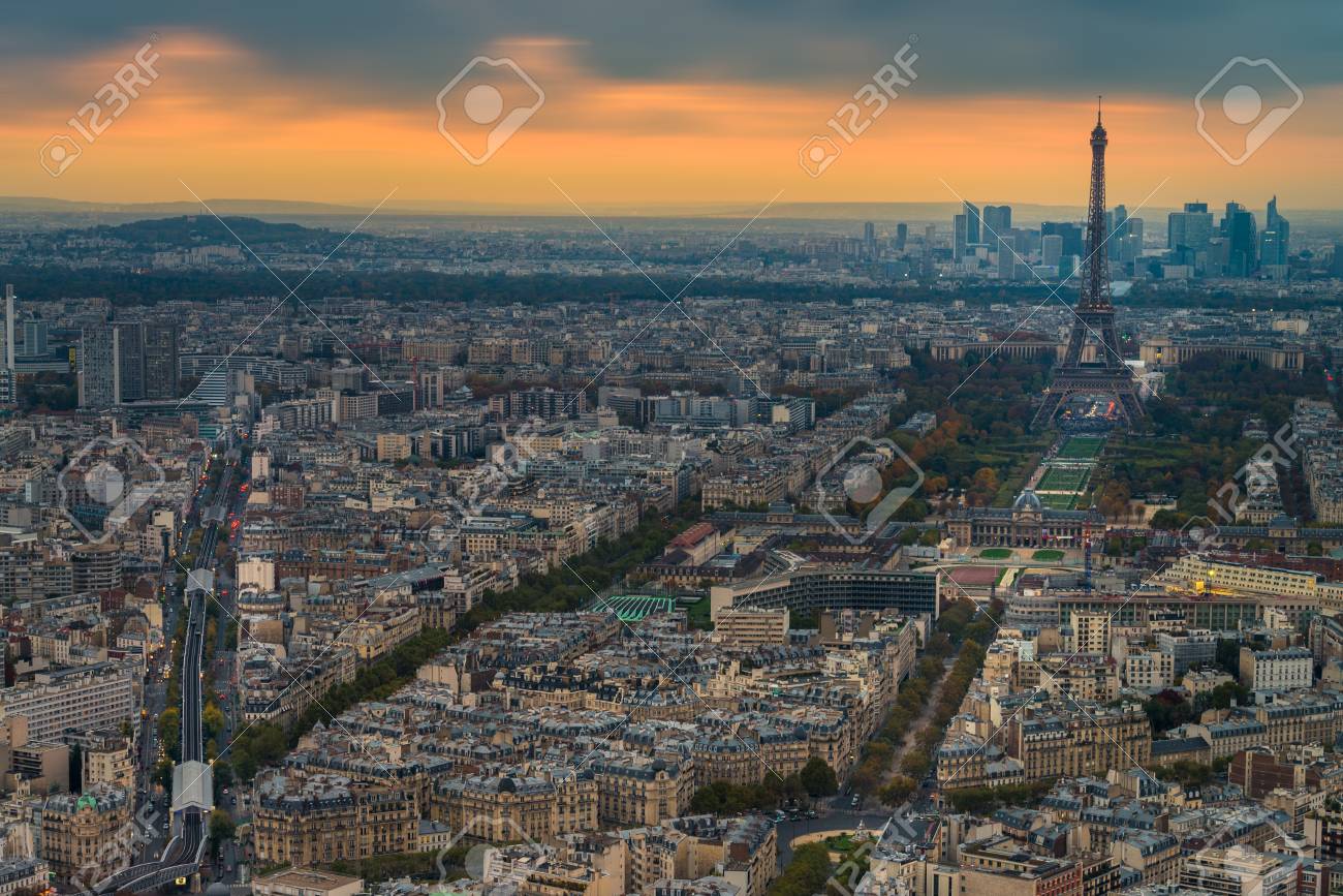 Tour Eiffel Vue Aérienne Depuis Le Point De Vue De Montparnasse Pendant Le Coucher Du Soleil