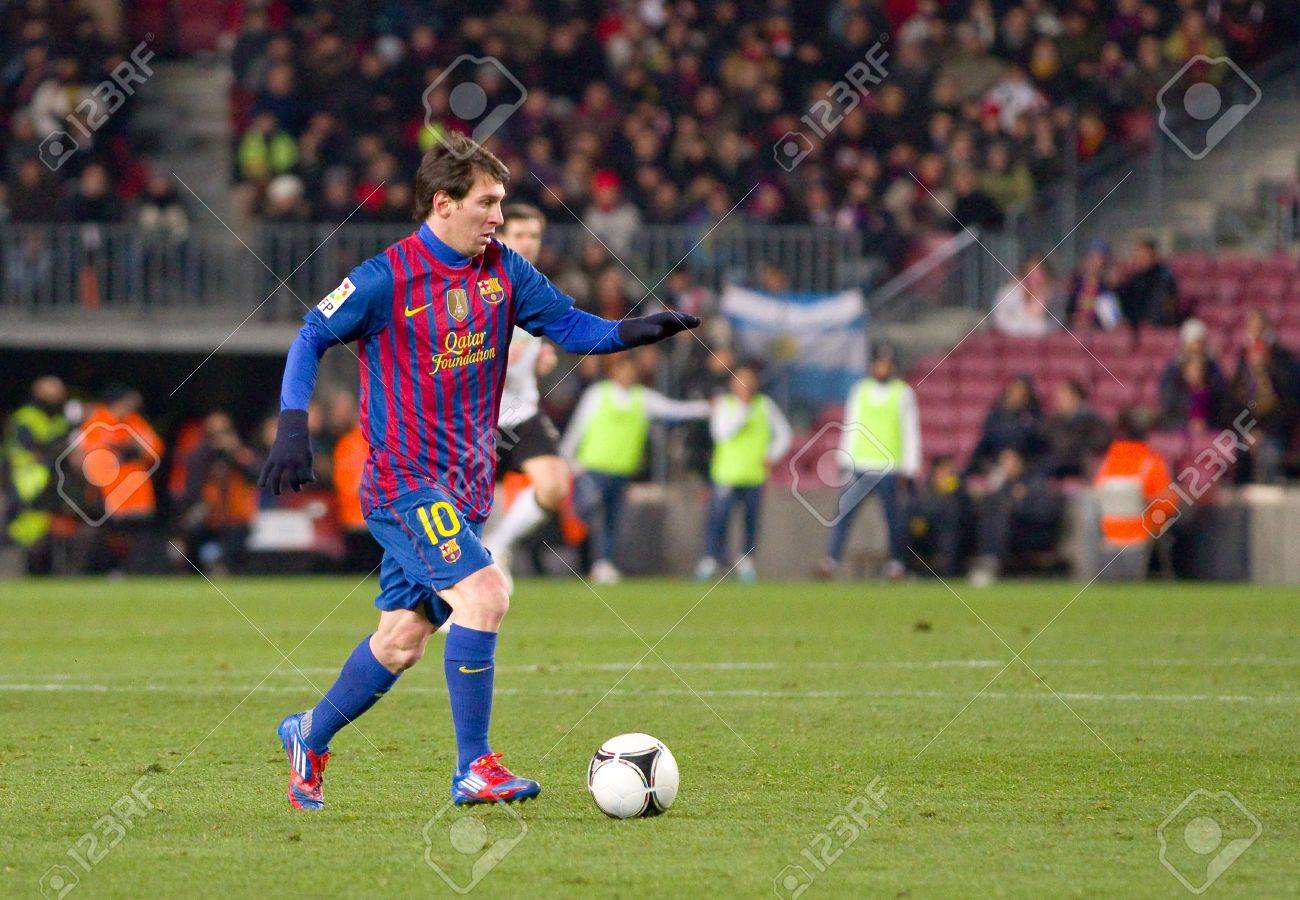 バルセロナ 2 月 2 日 レオ Messi Valencia Cf 最終的なスコアと Fc バルセロナ スペイン カップの試合中にアクションで 2 0 12 年 2 月 2 日 スペイン バルセロナ カンプノウ スタジアムで の写真素材 画像素材 Image