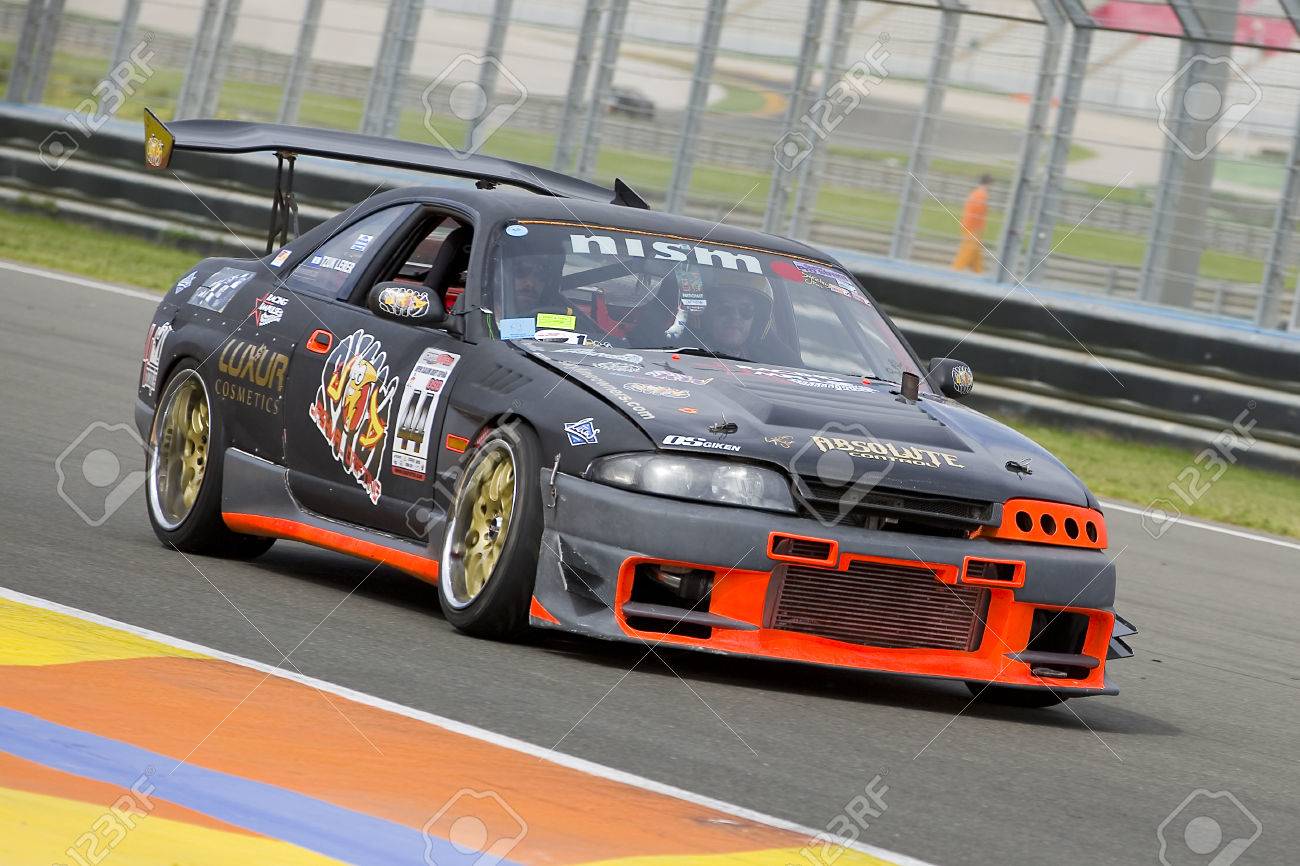 黒の日産スカイライン リカルド トルモ サーキットでアメリカン祭週末 Organizated に参加 15 年 4 月 25 日 Cheste バレンシア スペイン の写真素材 画像素材 Image 黒の日産スカイライン リカルド トルモ サーキットでアメリカン祭週末 Organizated に参加 15 年 4 月 25 日 Cheste バレンシア スペイン の写真素材 画像素材 Image