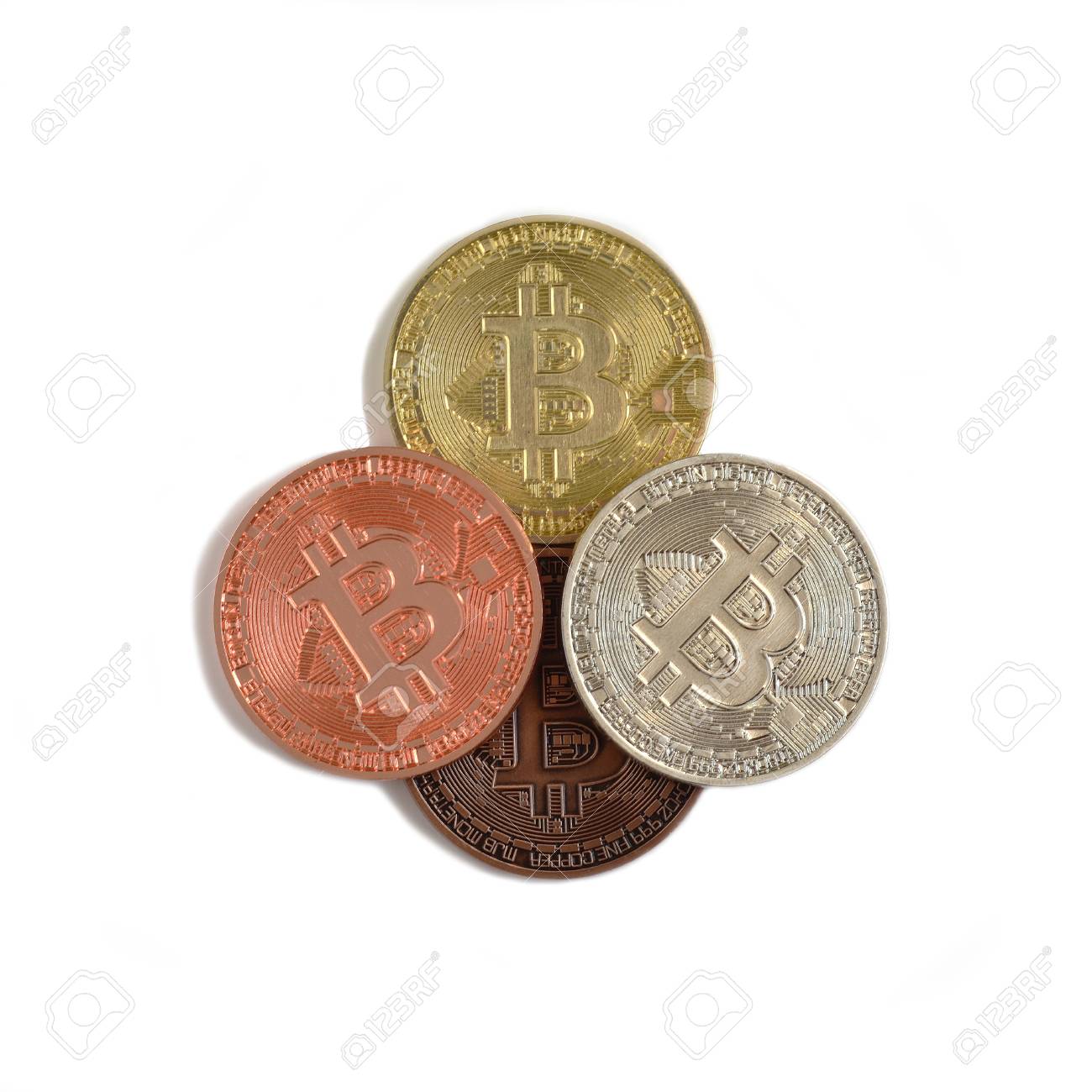 흰색 배경에 서로 다른 색상의 비트코인 동전 로열티 무료 사진, 그림, 이미지 그리고 스톡포토그래피. Image 106202125