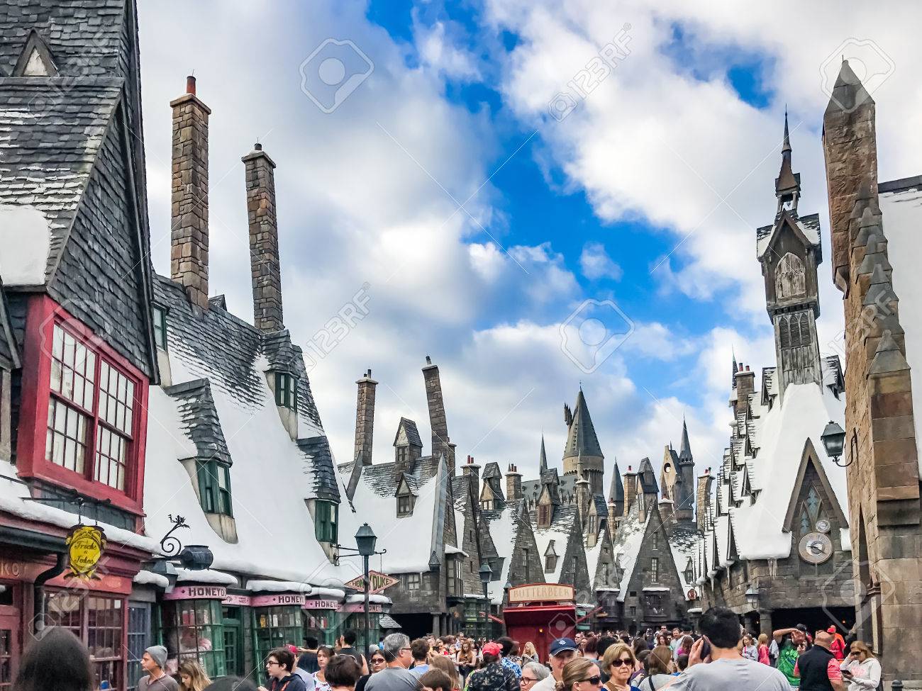 オーランド アメリカ合衆国 17 年 1 月 5 日 ユニバーサル スタジオ オーランド ユニバーサル スタジオ オーランドーのハリー陶工の魔法使いの世界はフロリダ州オーランドのテーマパーク リゾートです ホグワーツ城 の写真素材 画像素材 Image