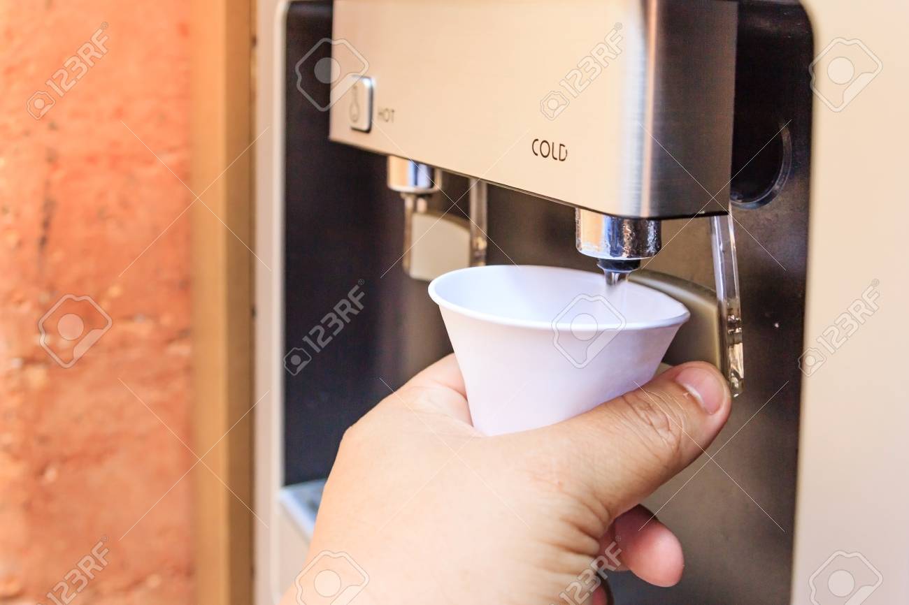 paper water cooler cups