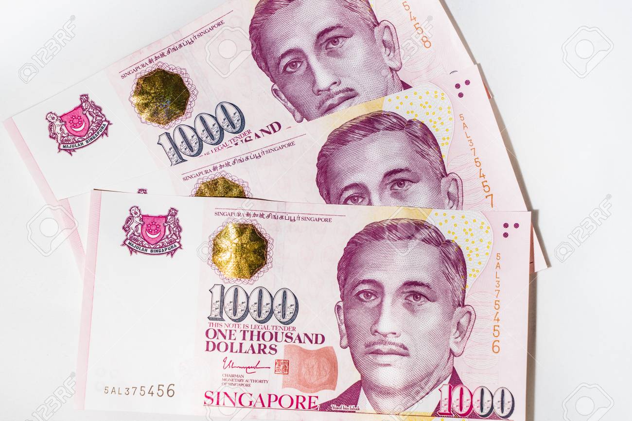 シンガポールドル孤立、ホワイトバックグラウンドで紙幣シンガポール、シンガポールドルはシンガポールの公式通貨ですの写真素材・画像素材 Image  98222171