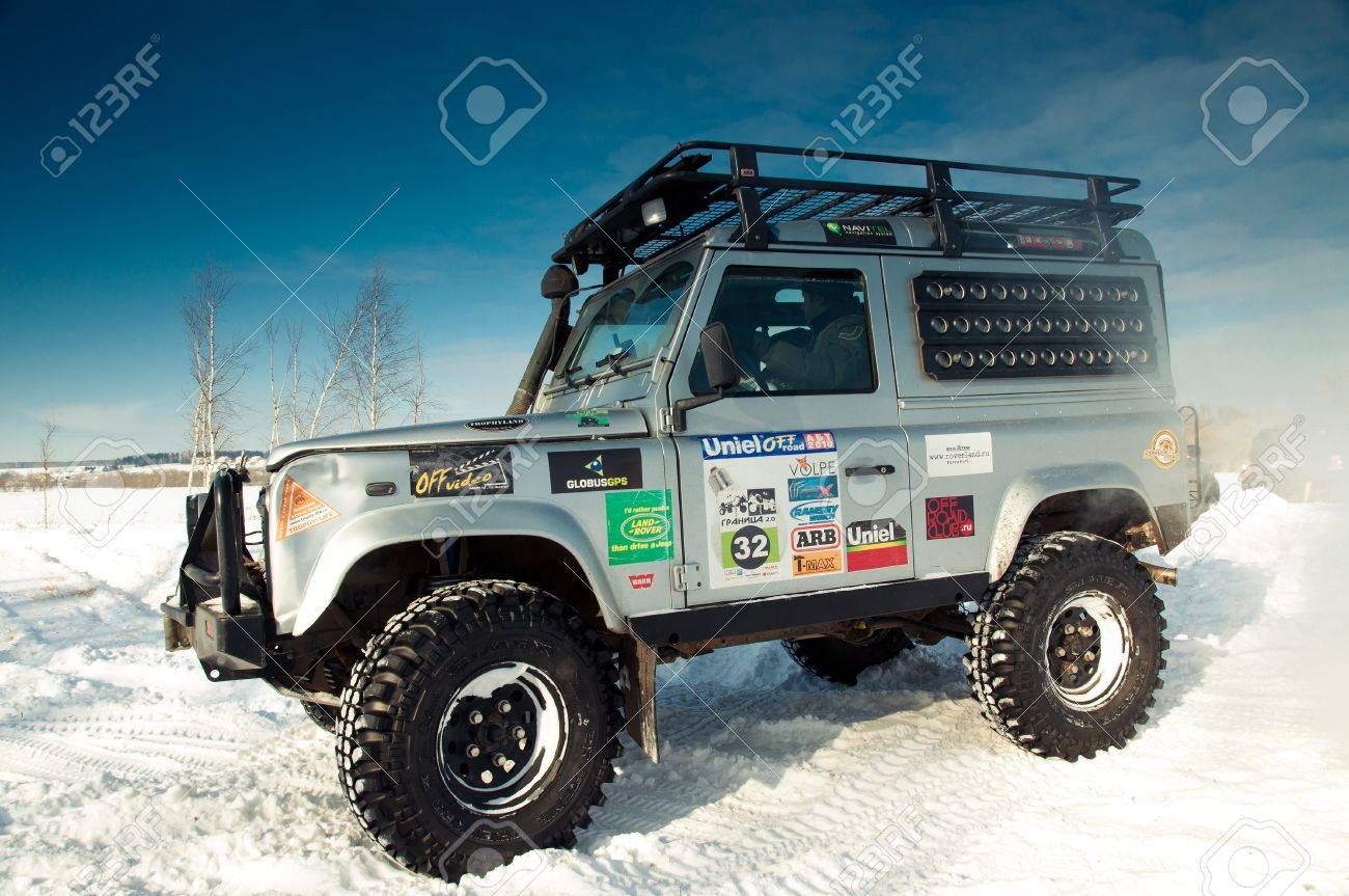 Silber Gelandewagen Land Rover Defender 90 Mattrazz Trophy 18